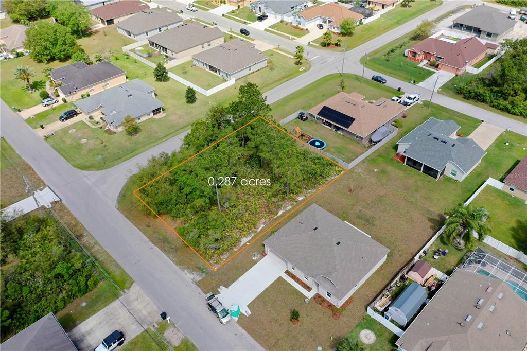 12 LONDON DR