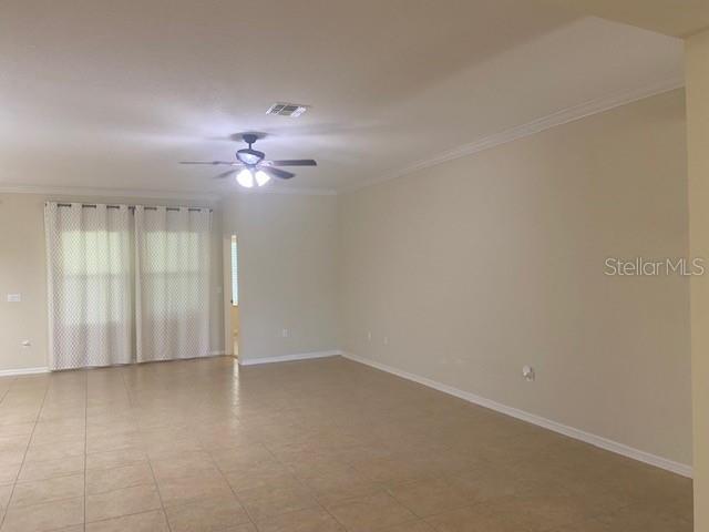8 BEECHWOOD LN