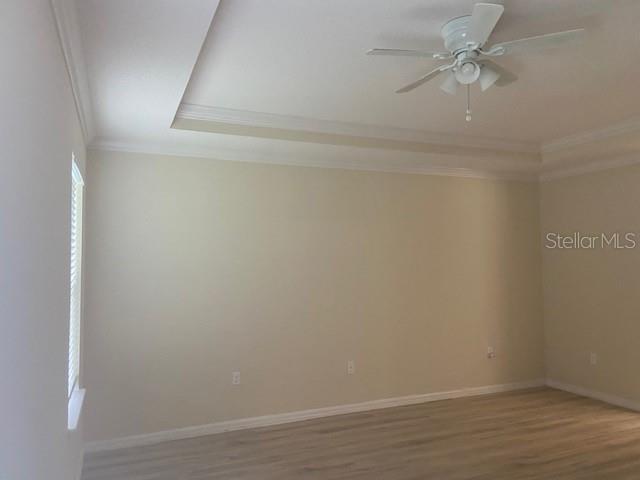 8 BEECHWOOD LN