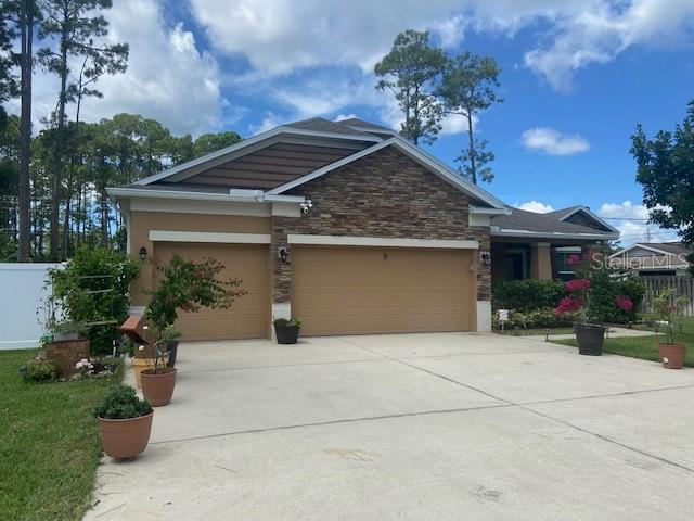 8 BEECHWOOD LN