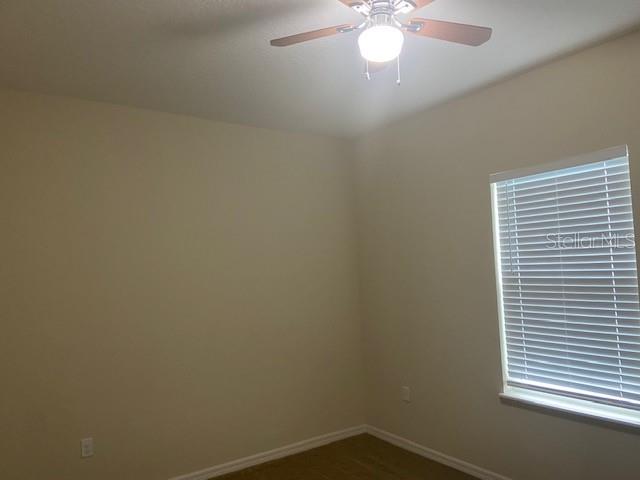 8 BEECHWOOD LN