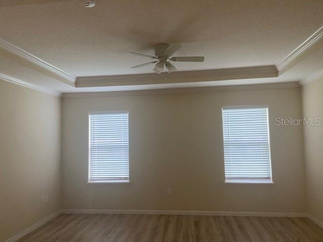 8 BEECHWOOD LN