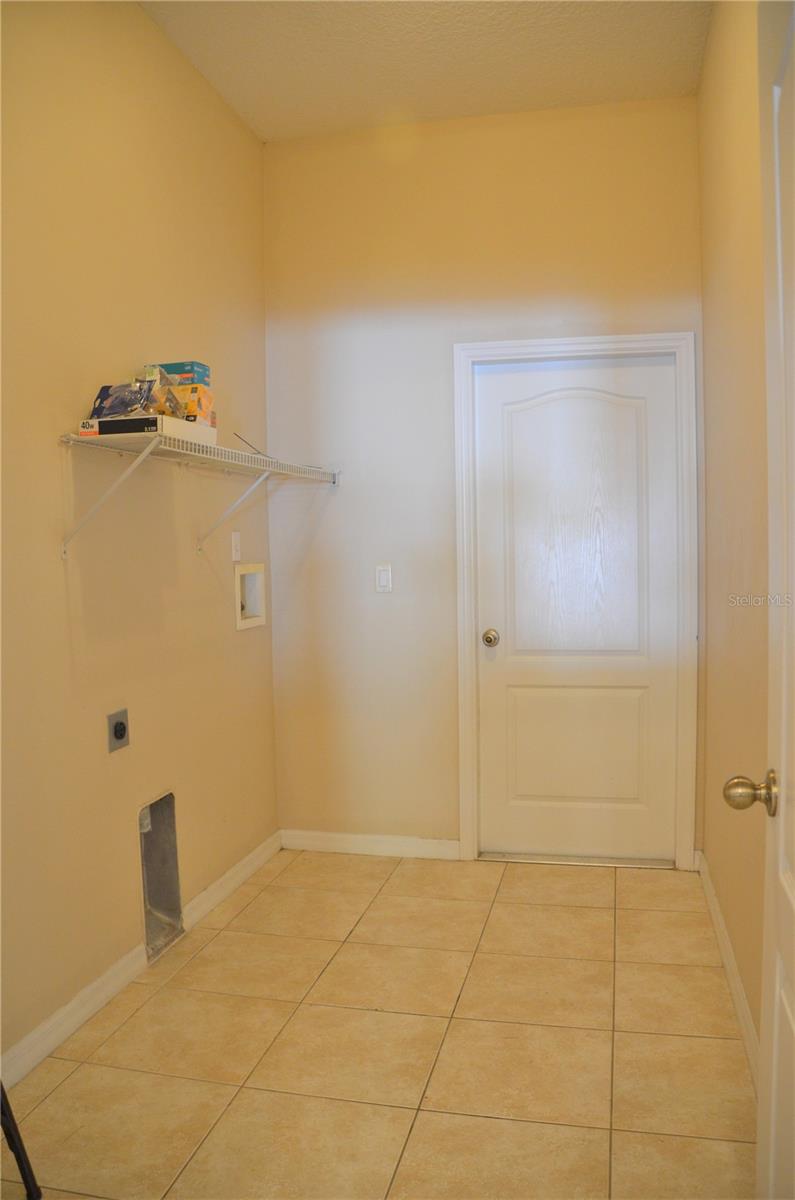 31 EVANS DR