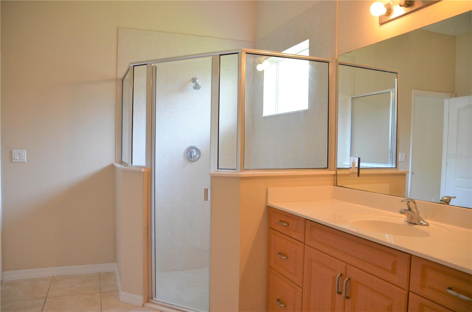 31 EVANS DR