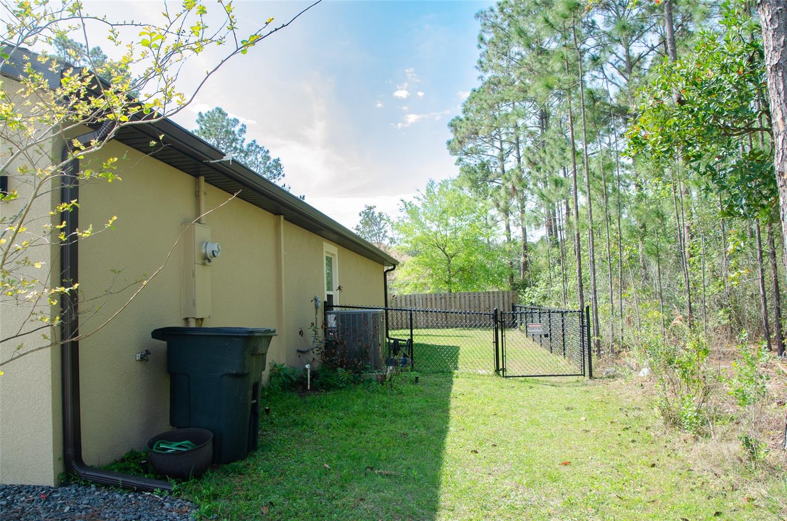 25 RED BIRCH LN