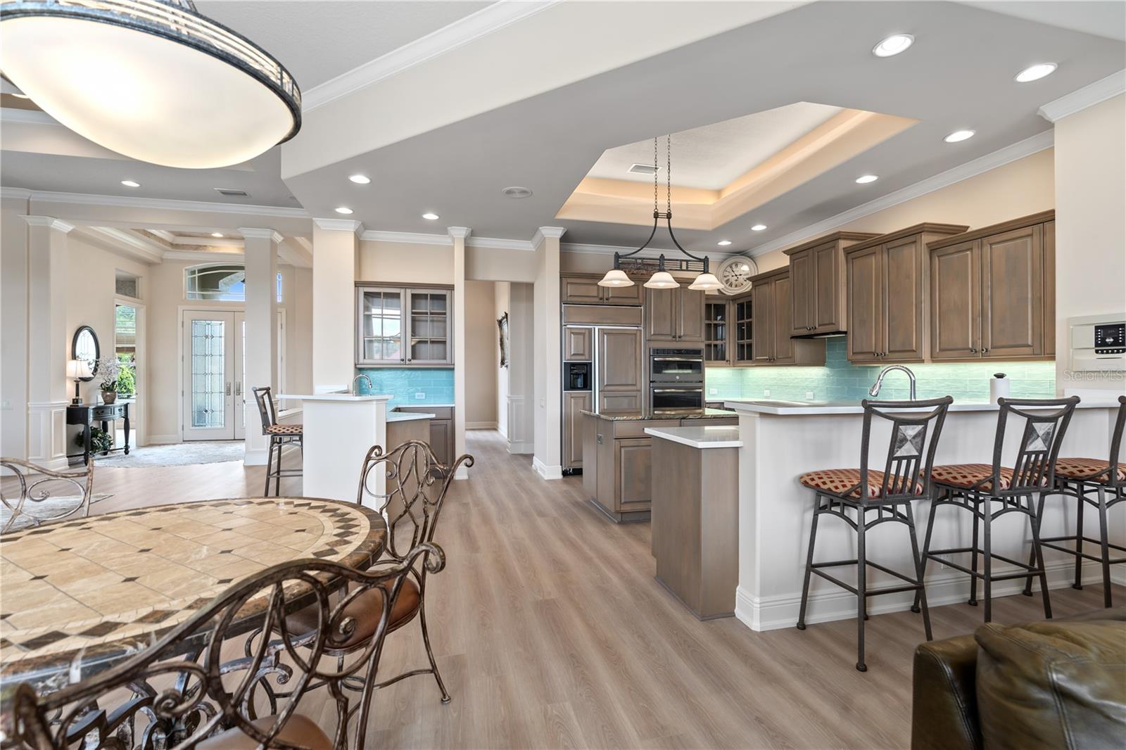 6 SAN GABRIEL LN
