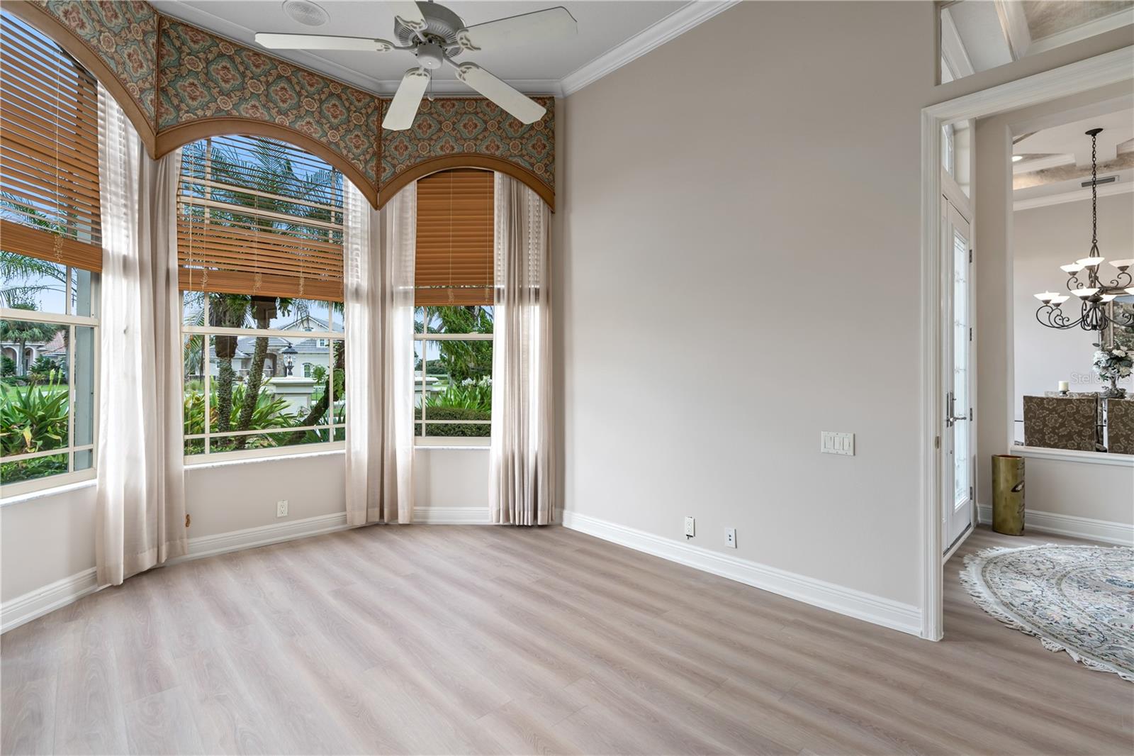 6 SAN GABRIEL LN