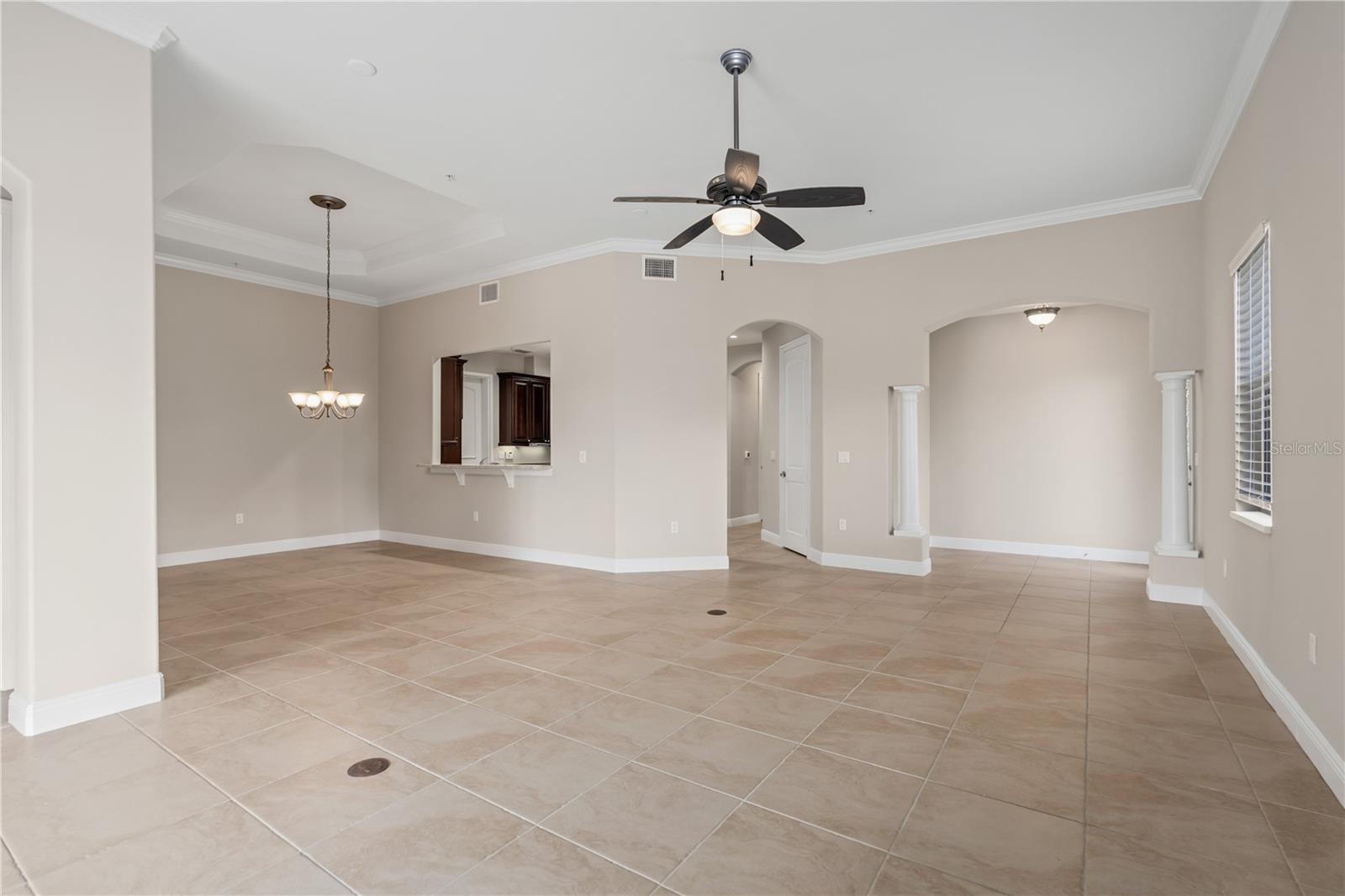 30 CASA BELLA CIR #1001