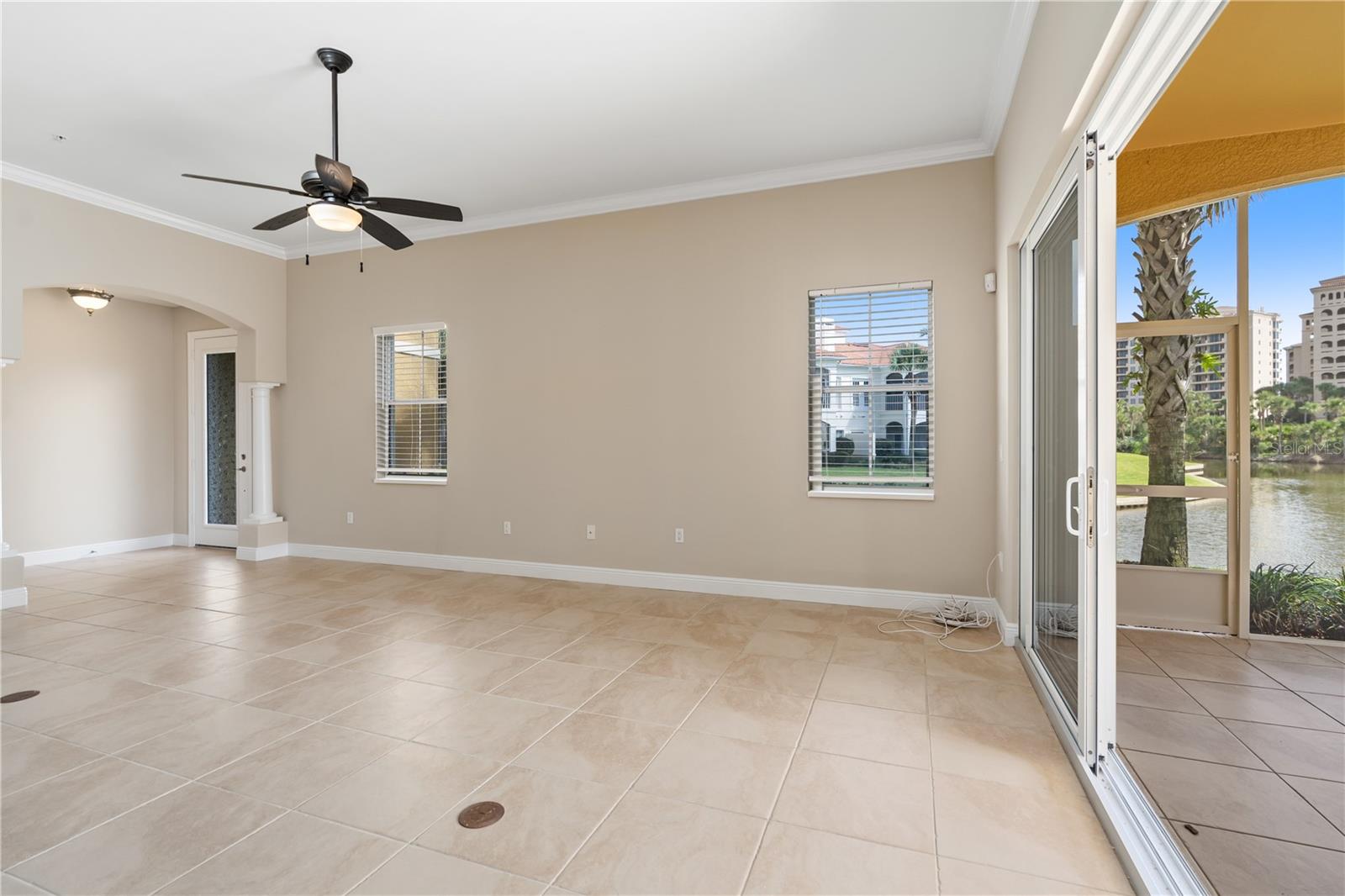 30 CASA BELLA CIR #1001