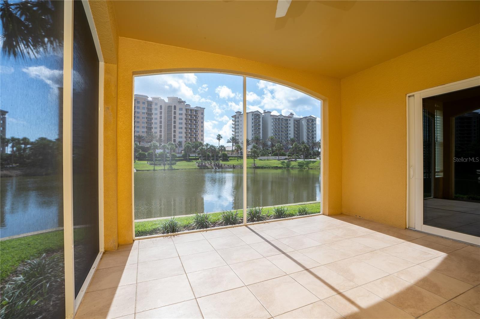 30 CASA BELLA CIR #1001