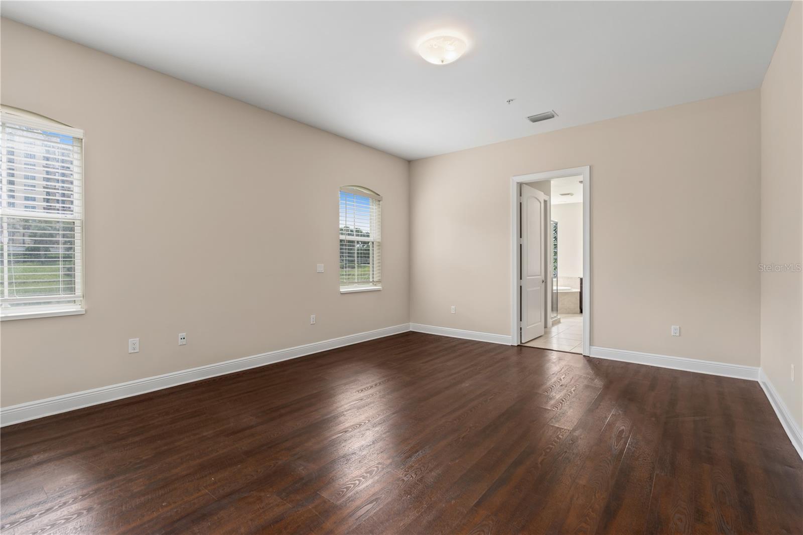 30 CASA BELLA CIR #1001
