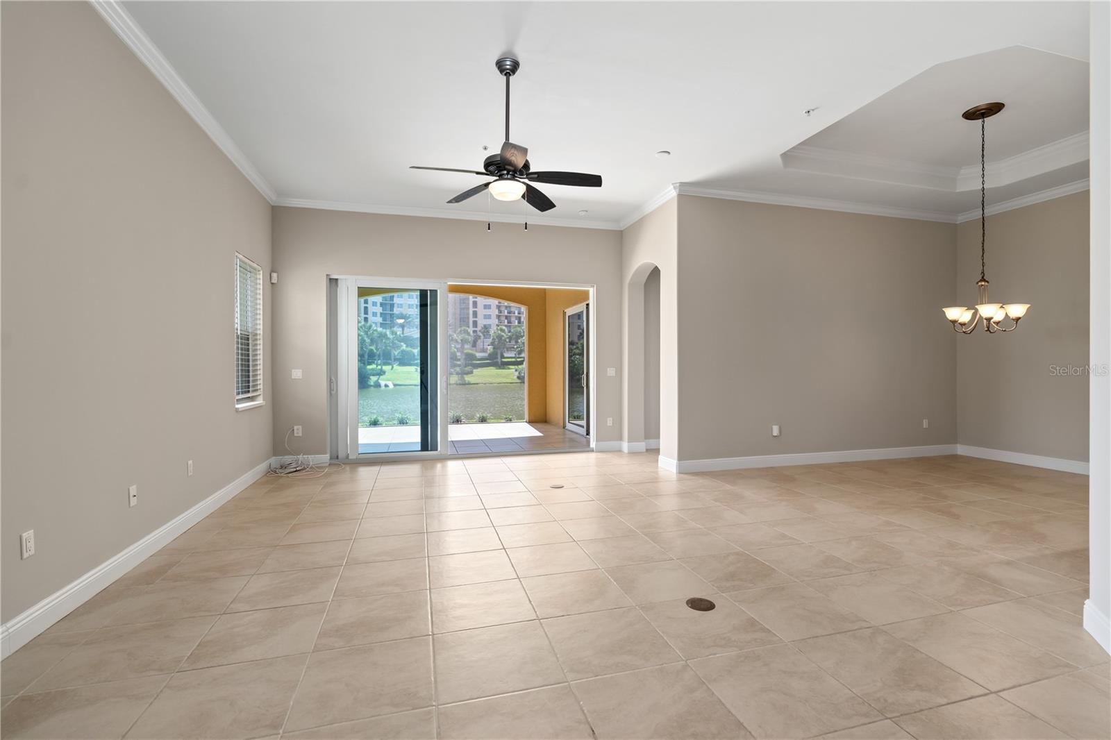 30 CASA BELLA CIR #1001