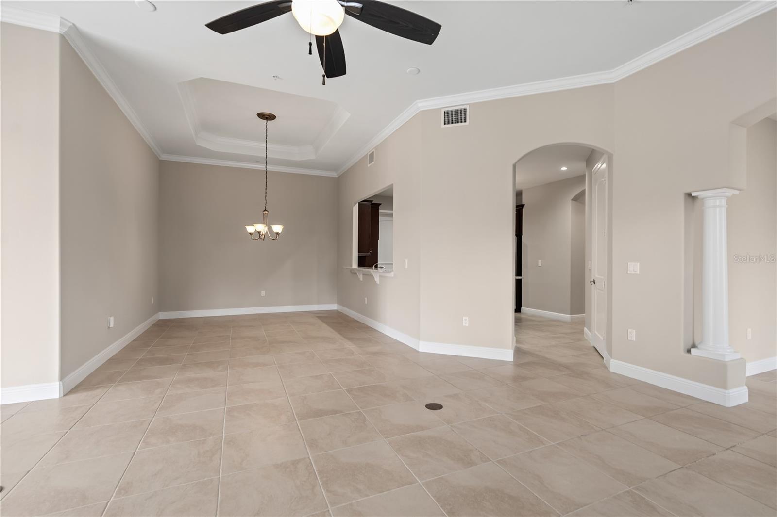 30 CASA BELLA CIR #1001