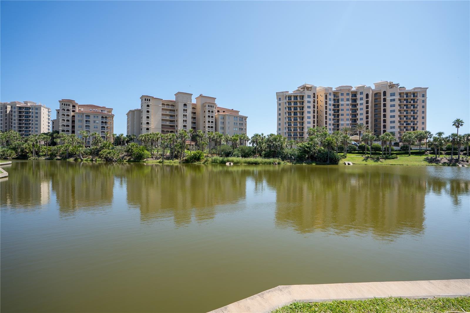 30 CASA BELLA CIR #1001