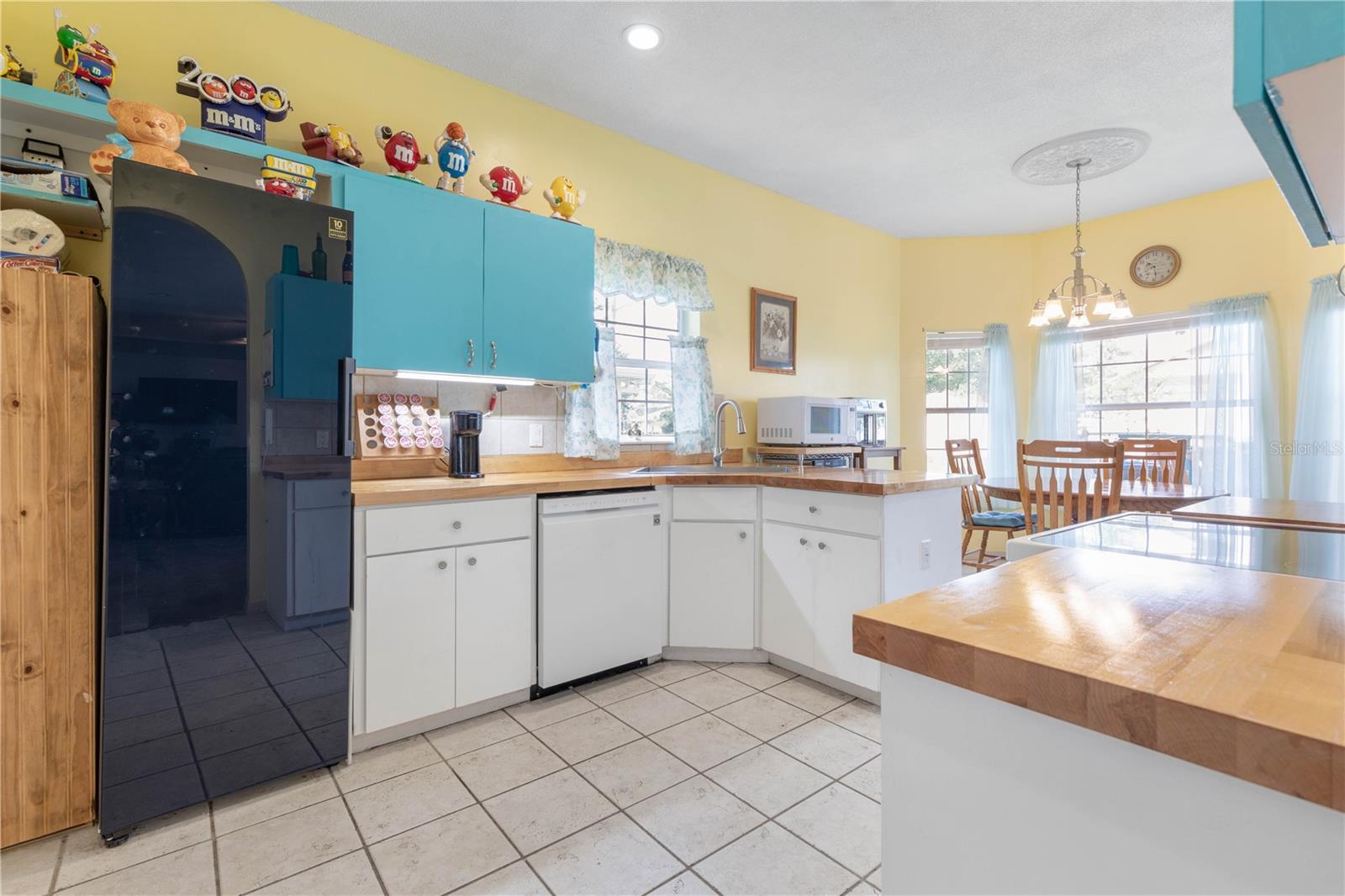 41 WALKER DR