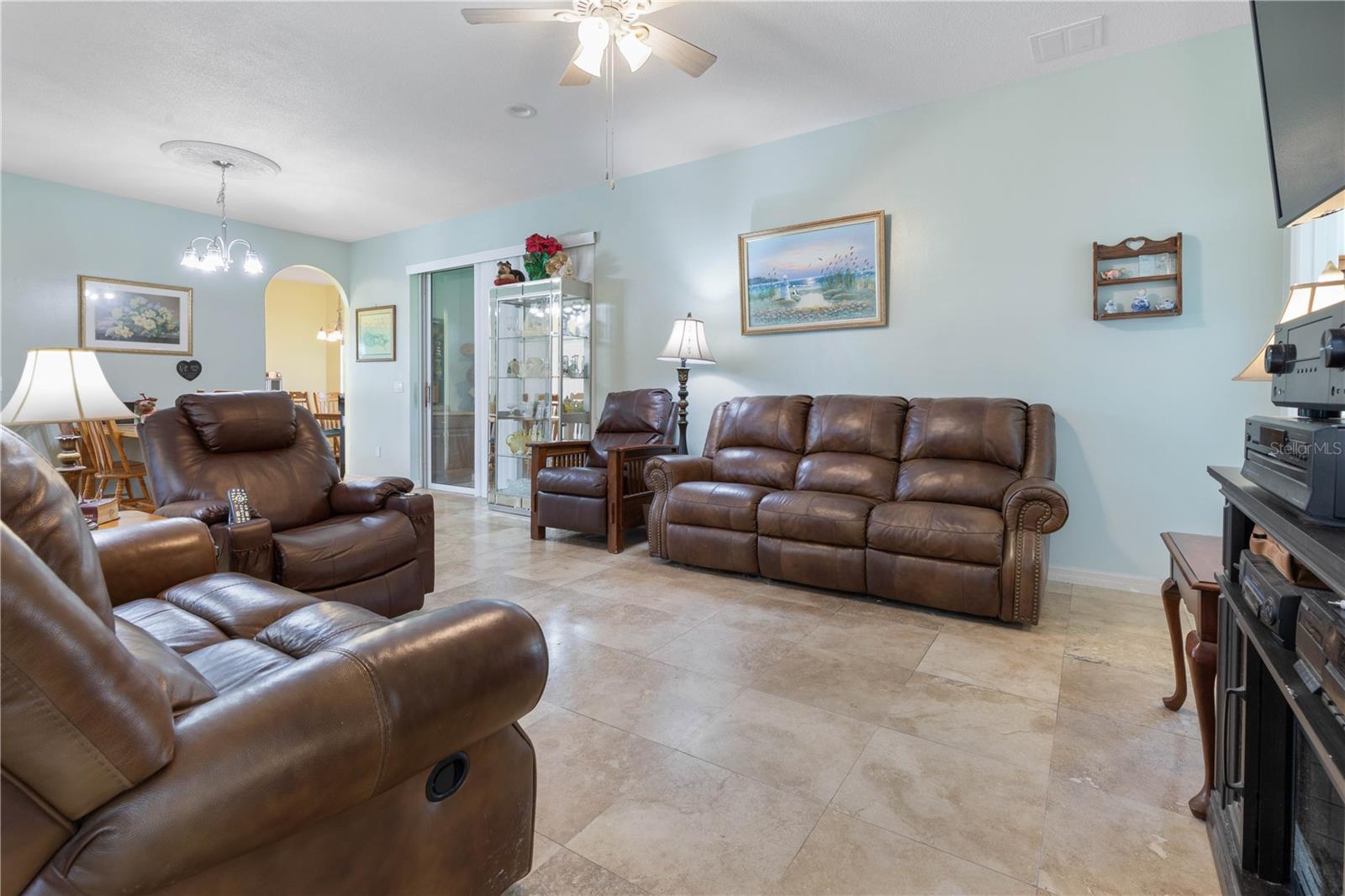 41 WALKER DR