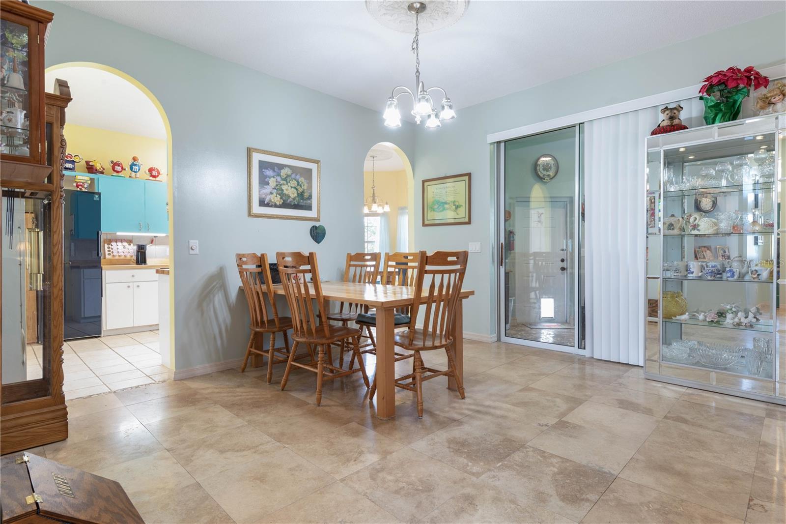41 WALKER DR