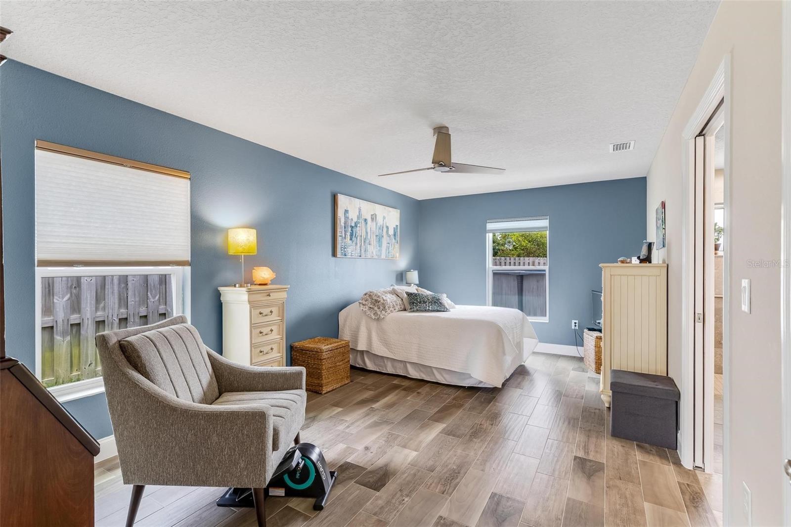 3 FAIRMONT LN