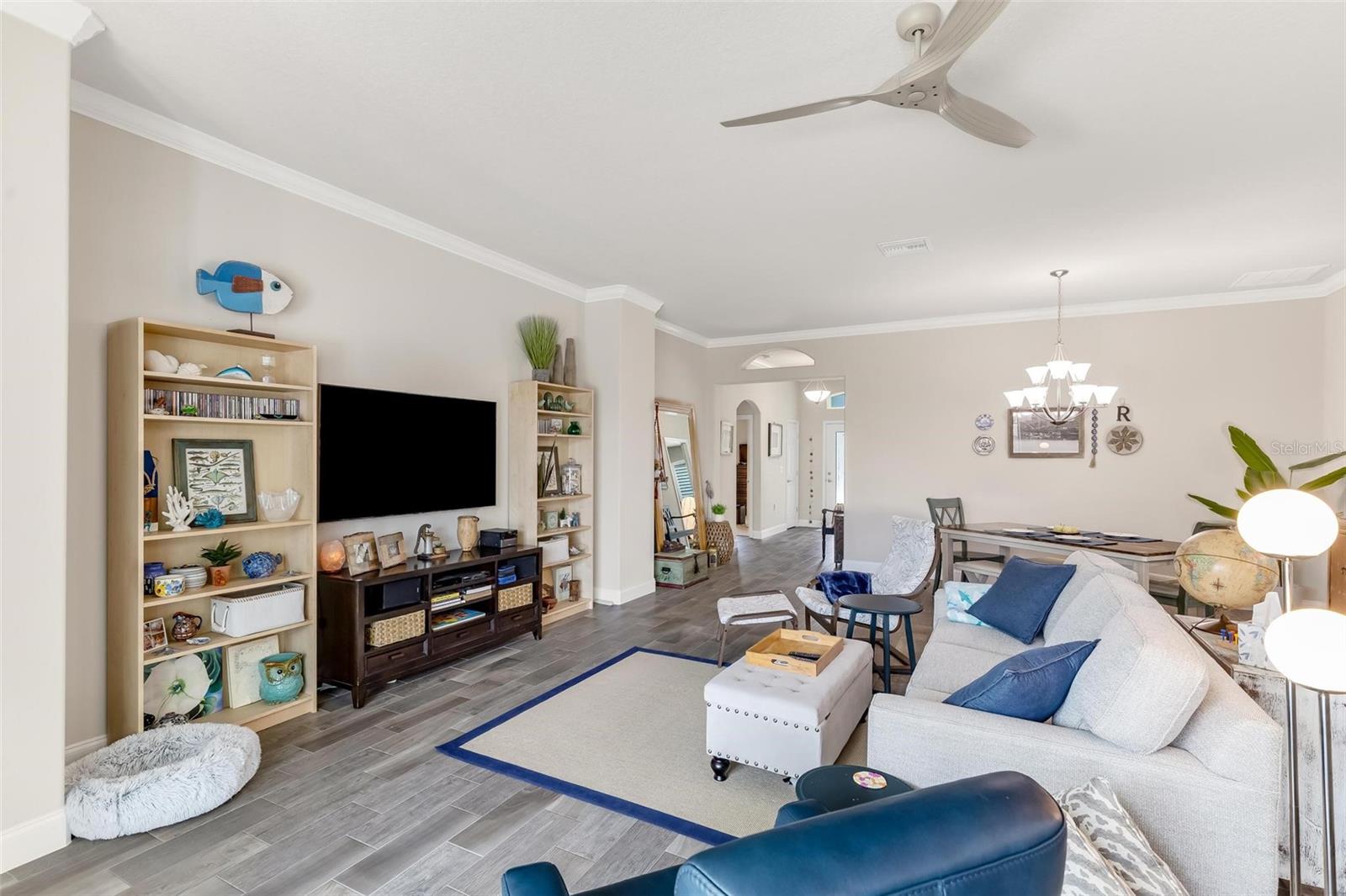 3 FAIRMONT LN