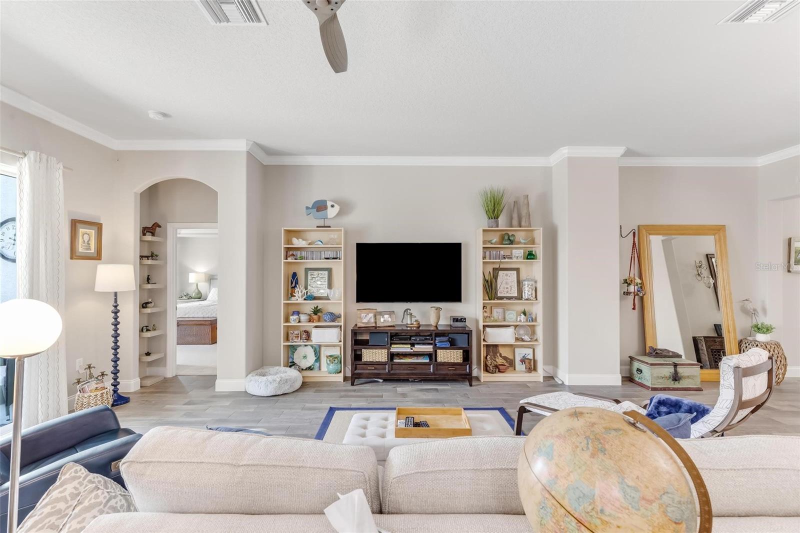 3 FAIRMONT LN