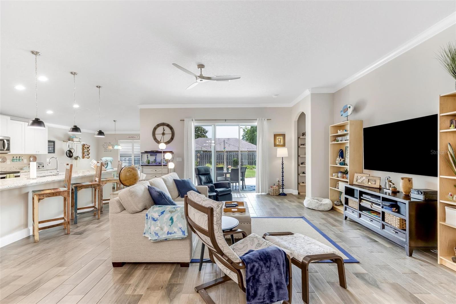 3 FAIRMONT LN