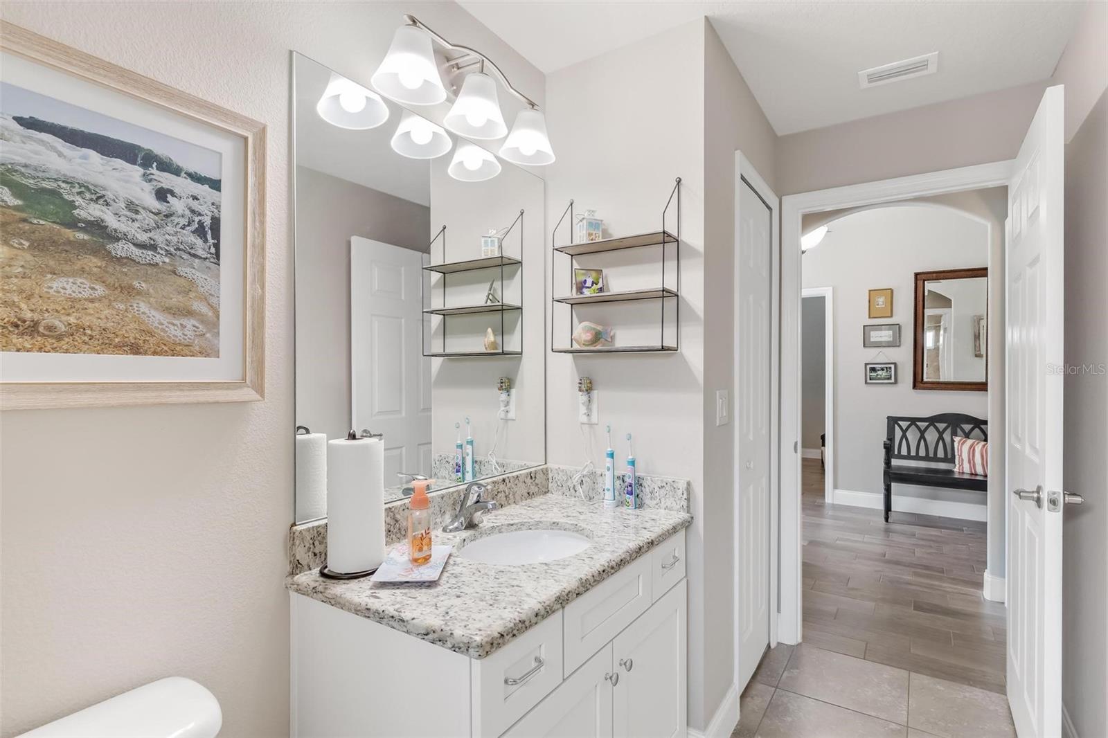 3 FAIRMONT LN