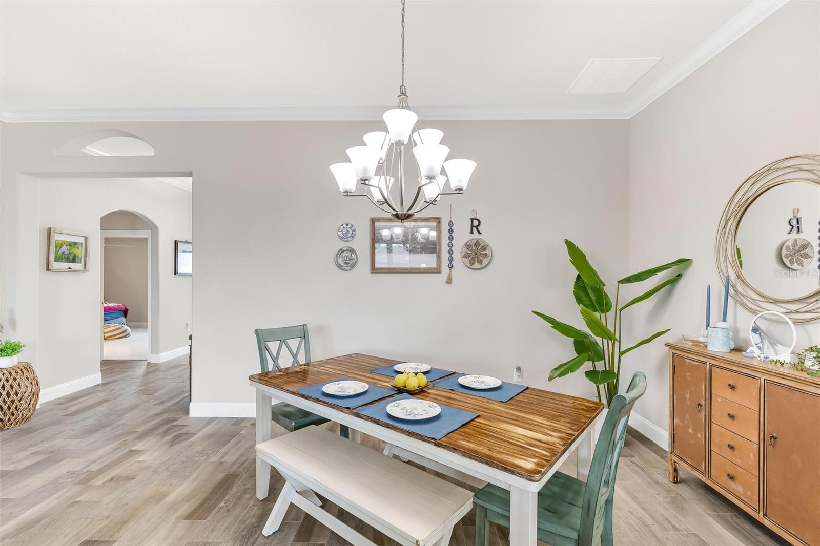3 FAIRMONT LN