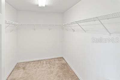 15 LAKESIDE PL E
