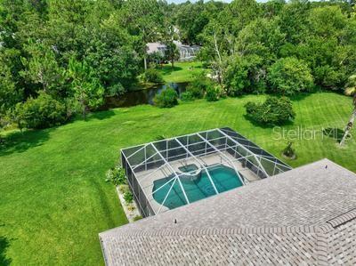 15 LAKESIDE PL E