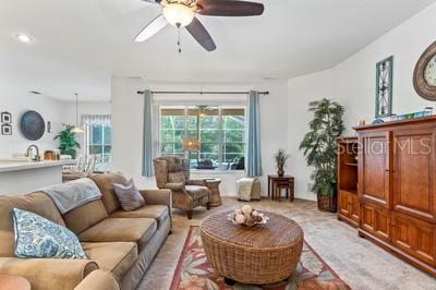 15 LAKESIDE PL E