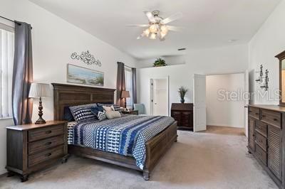 15 LAKESIDE PL E