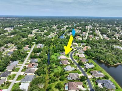 15 LAKESIDE PL E