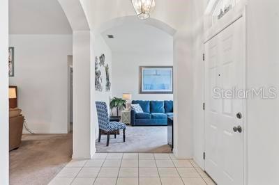 15 LAKESIDE PL E