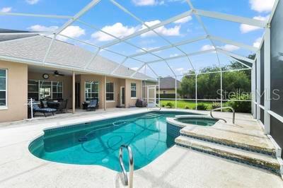 15 LAKESIDE PL E