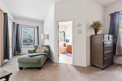 15 LAKESIDE PL E