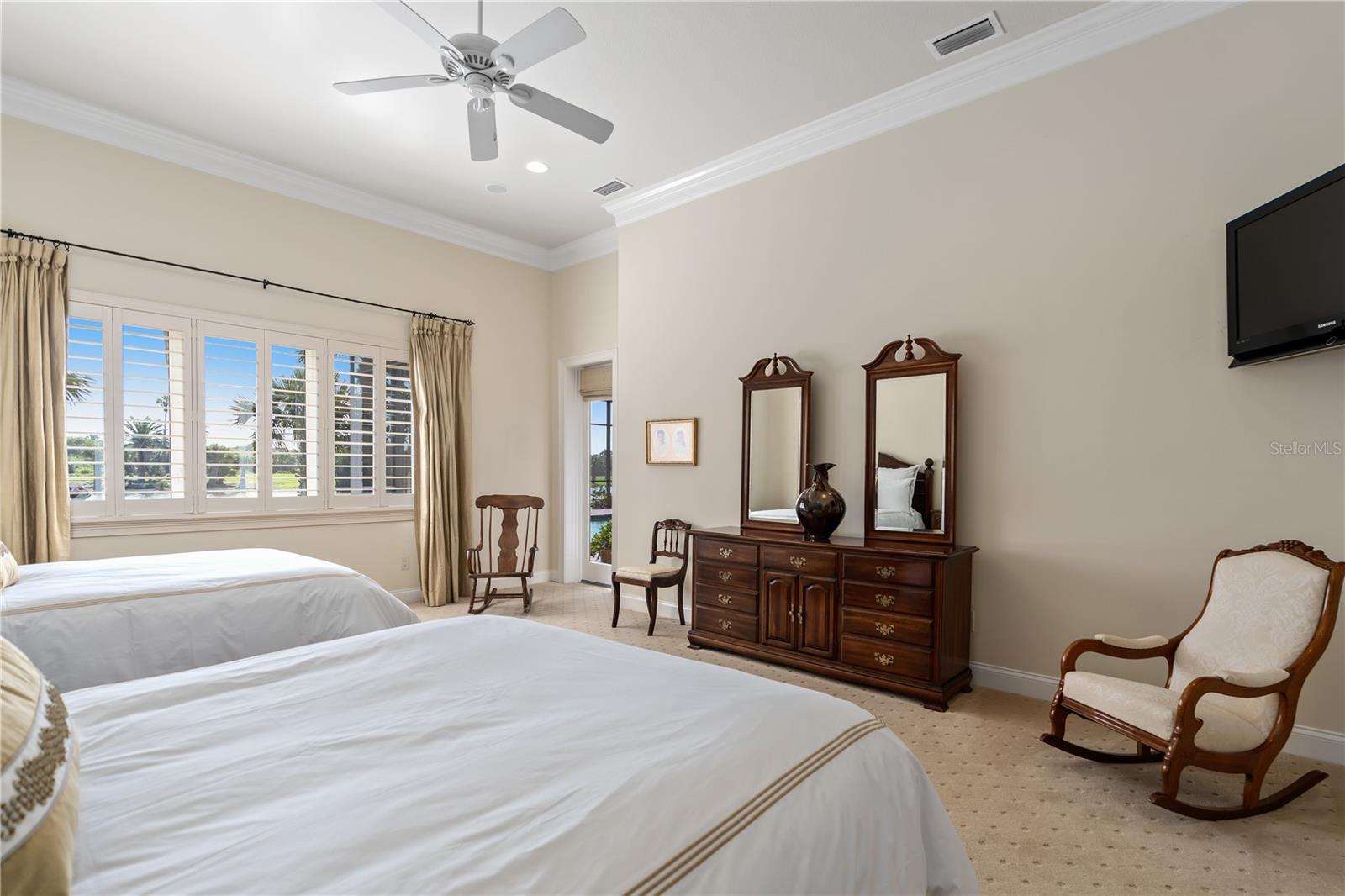 25 SAN GABRIEL LN