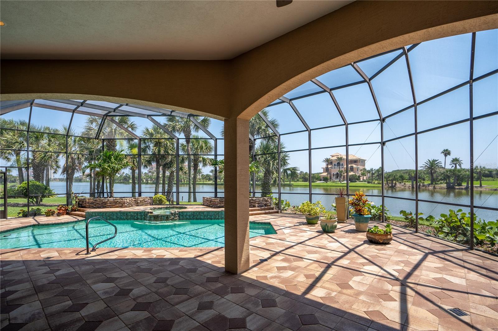 25 SAN GABRIEL LN