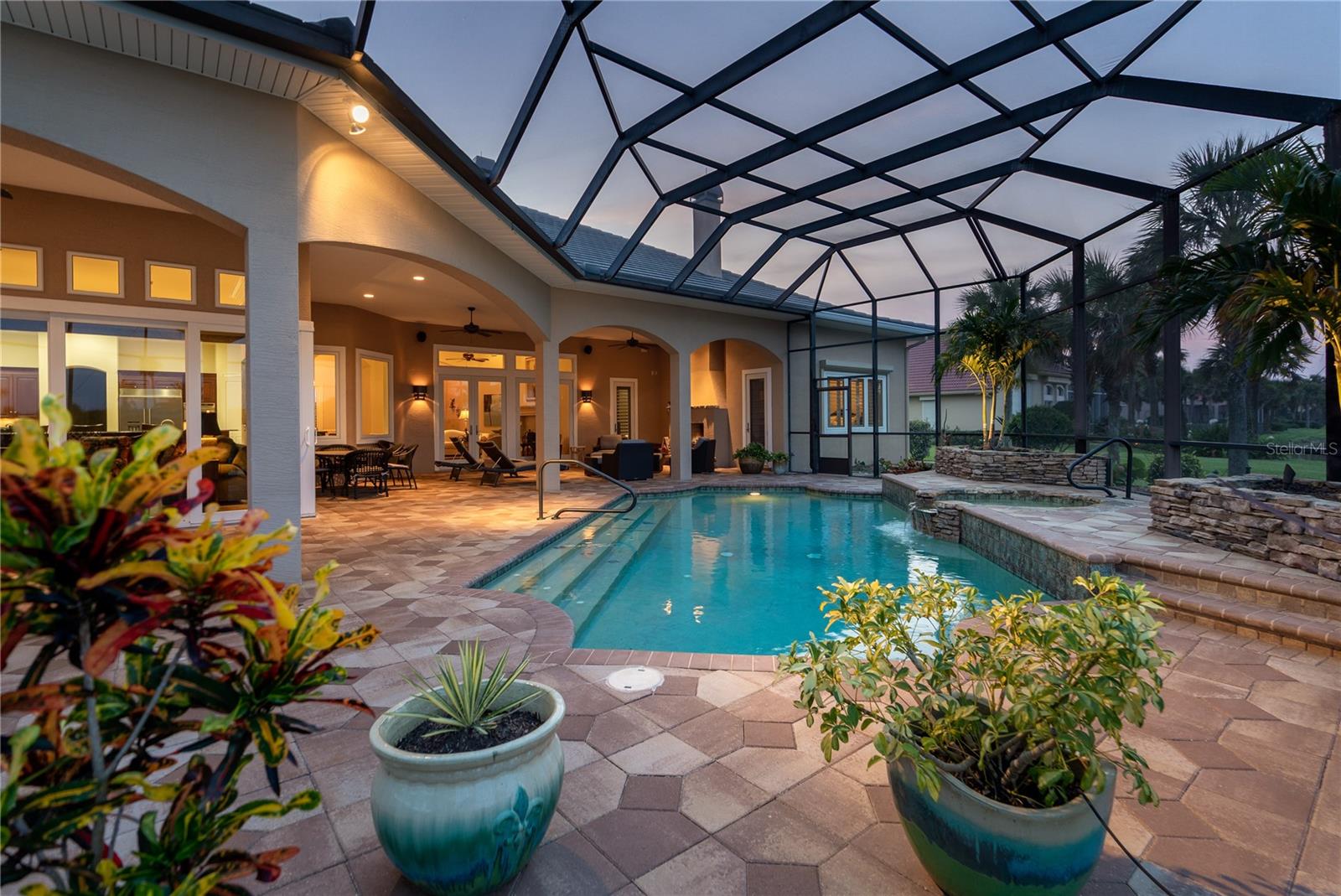 25 SAN GABRIEL LN