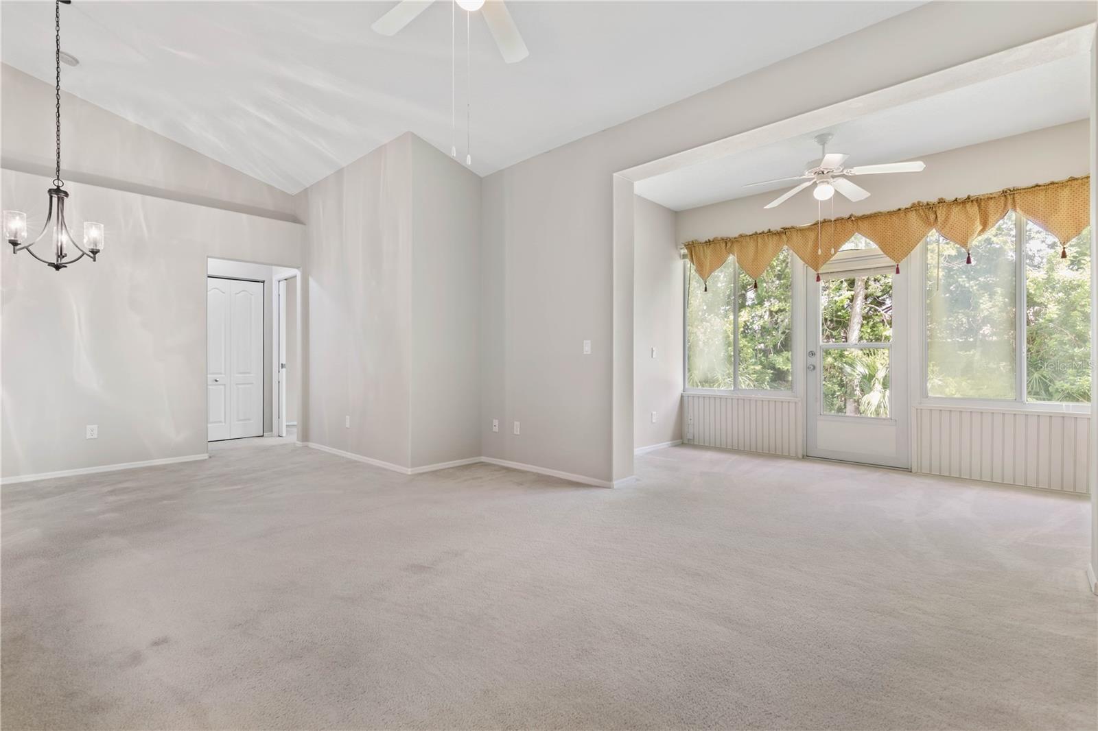 27 VERANDA WAY