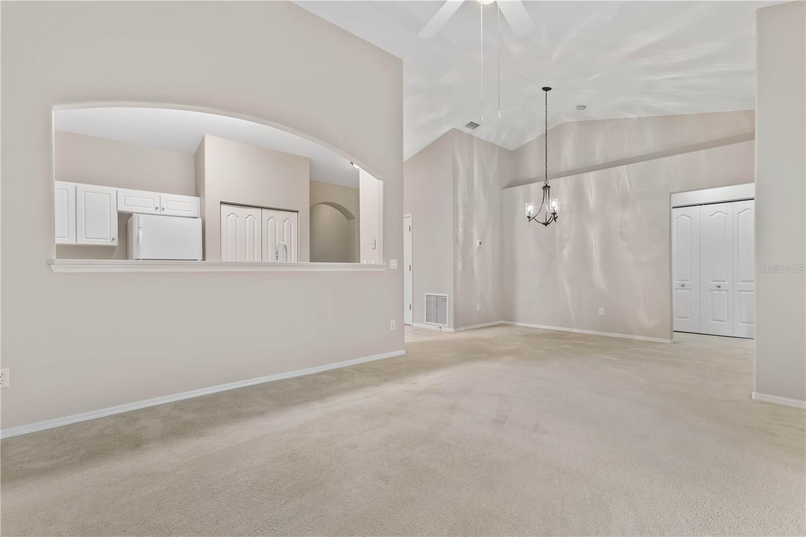 27 VERANDA WAY