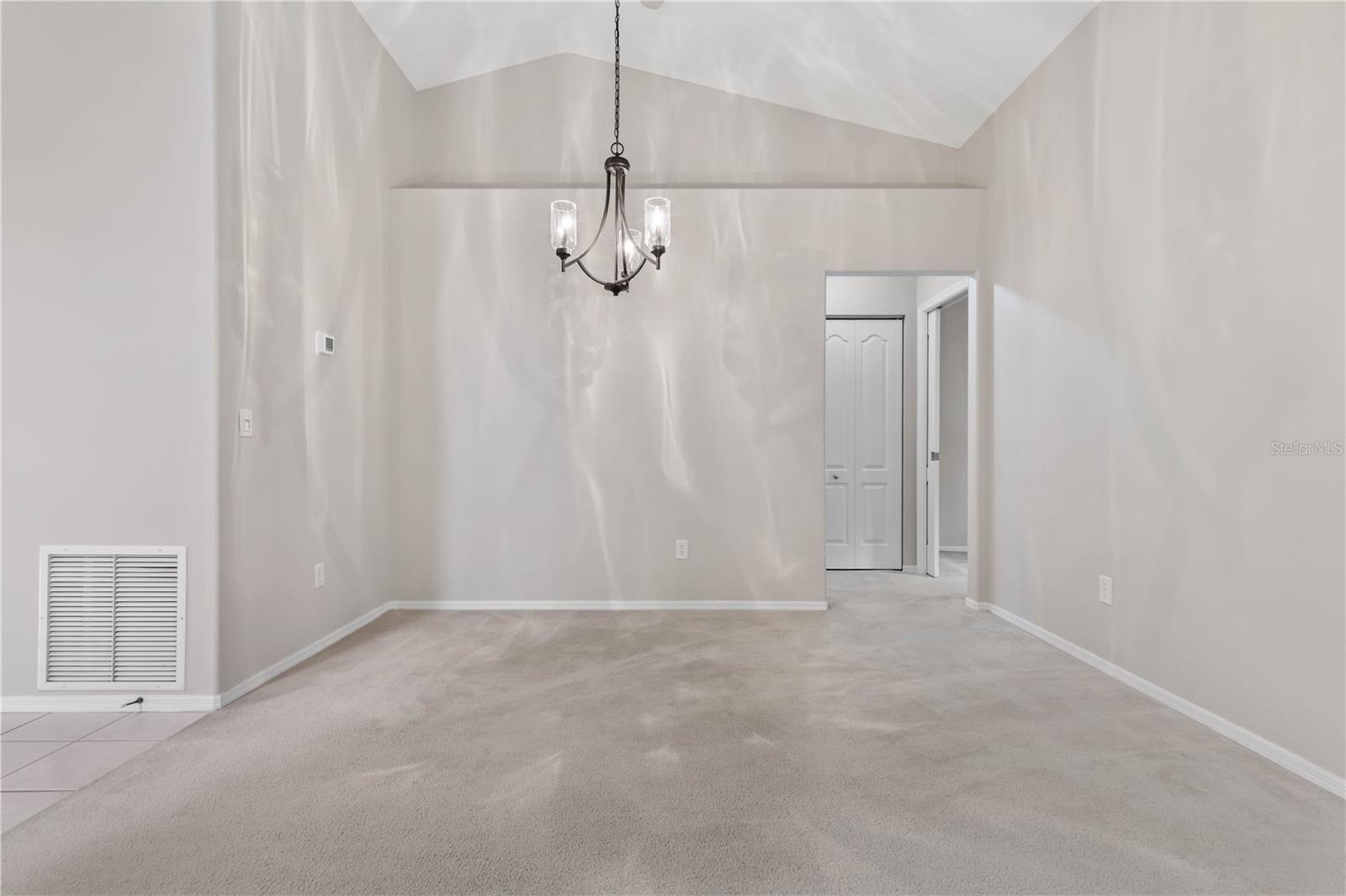 27 VERANDA WAY