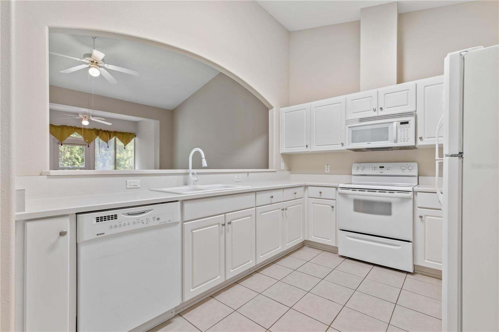 27 VERANDA WAY