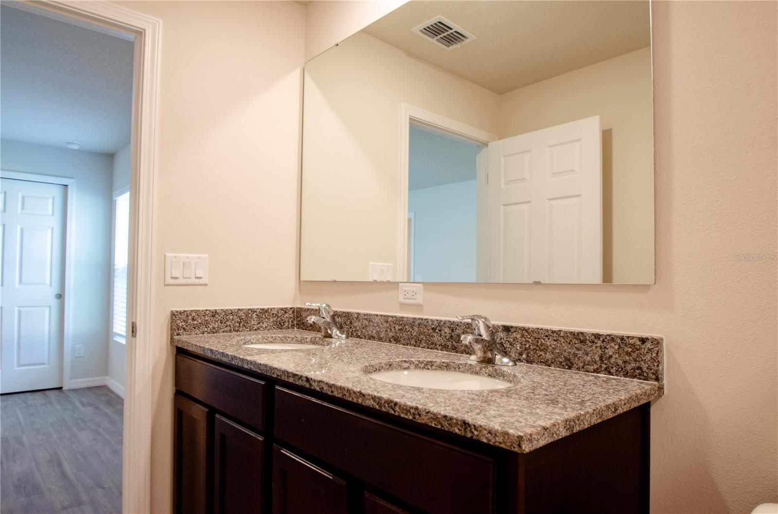 37 LLOSHIRE PATH #A