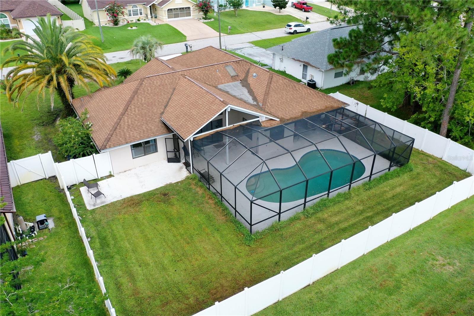 11 FALLON LN