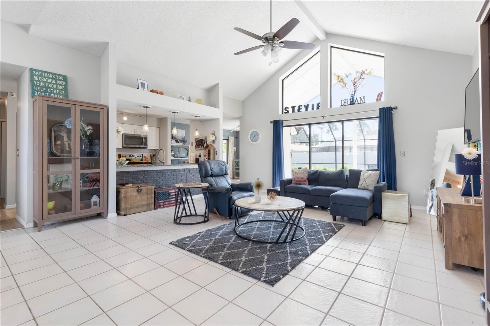 11 FALLON LN