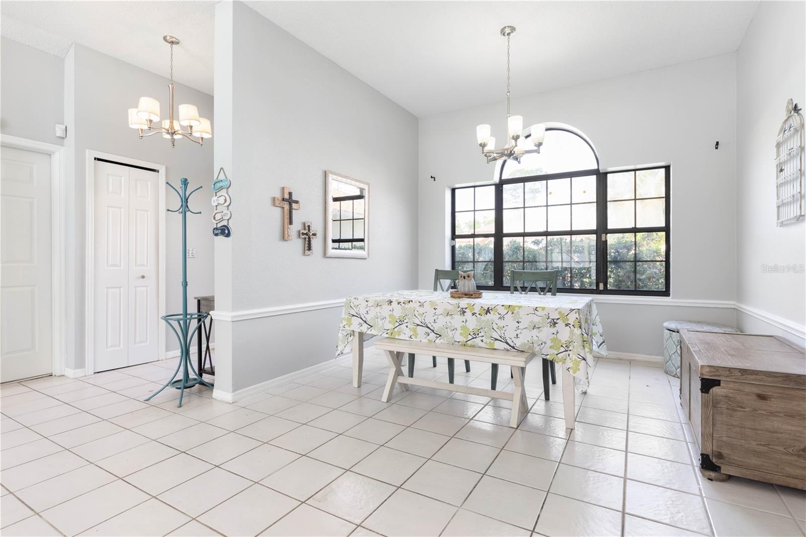 11 FALLON LN