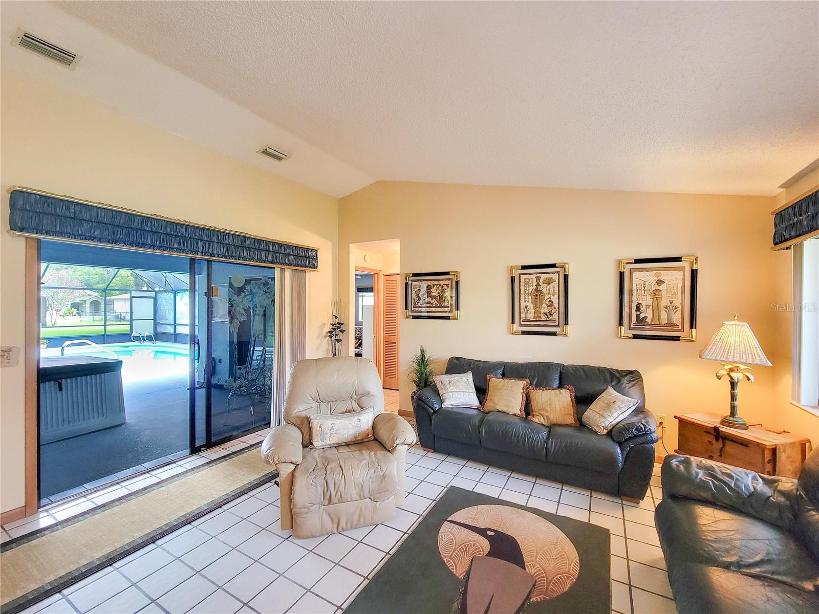7 BLACKFOOT CT