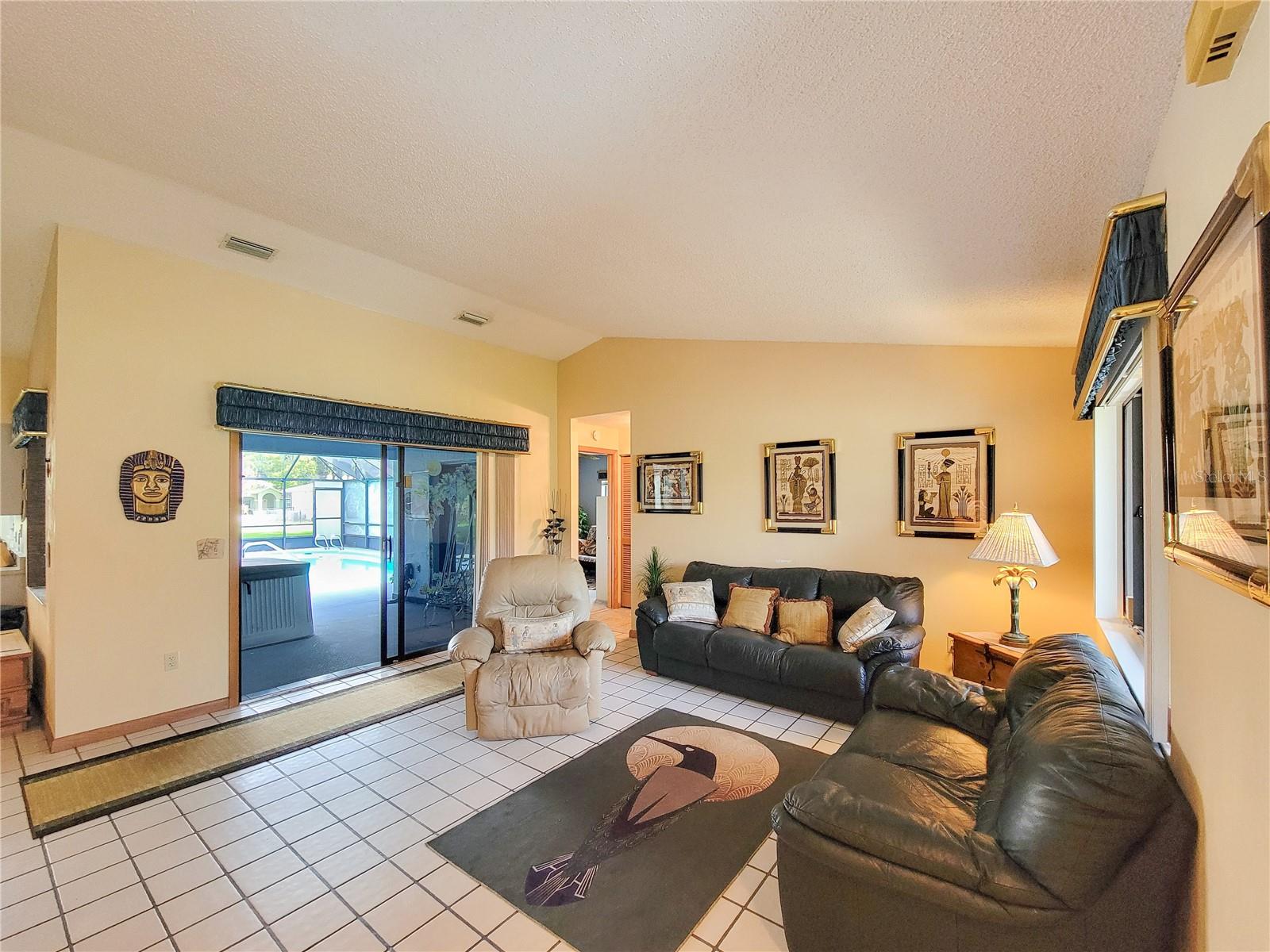 7 BLACKFOOT CT