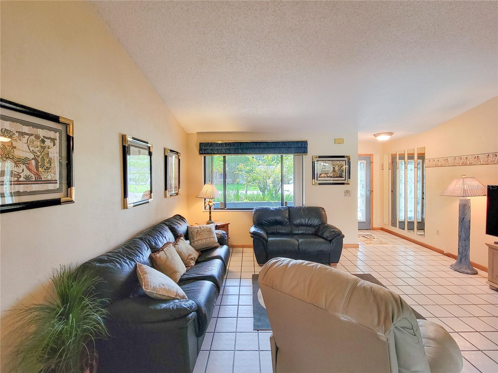 7 BLACKFOOT CT
