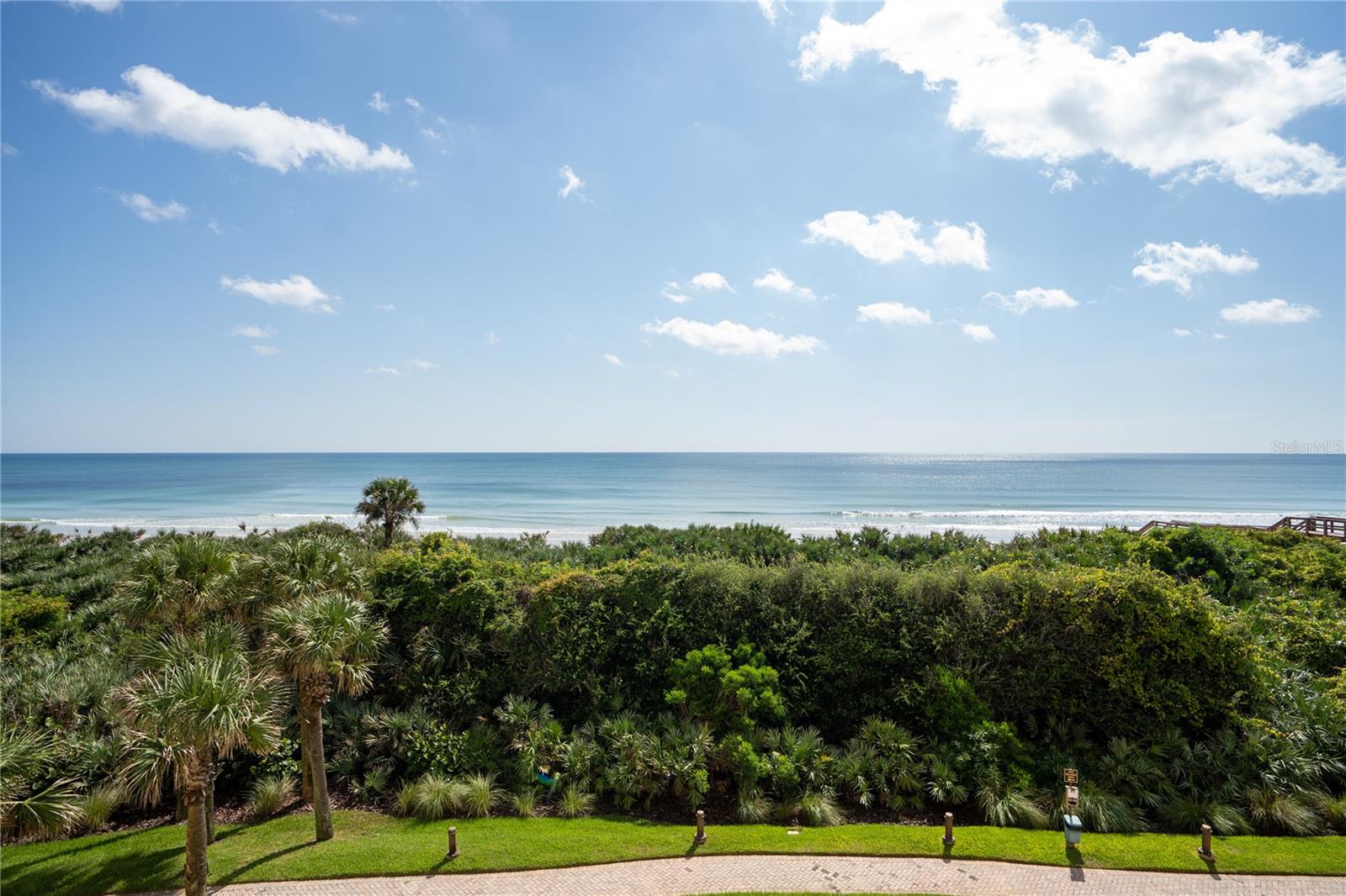 19 AVENUE DE LA MER #205